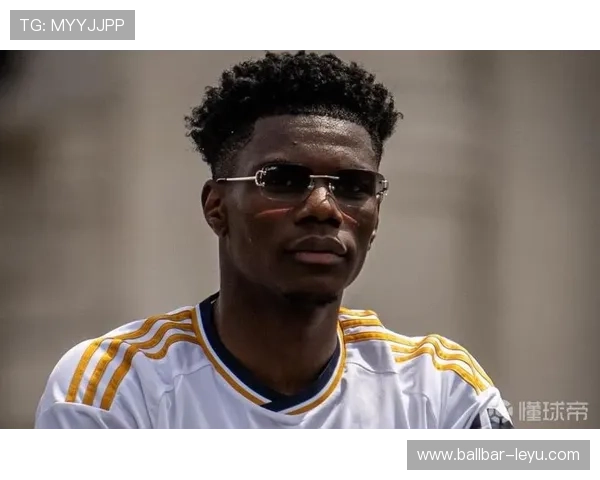 楚阿梅尼状态回升!法国中场核心再成焦点 楚阿梅尼状态回升!法国中场核心再成焦点